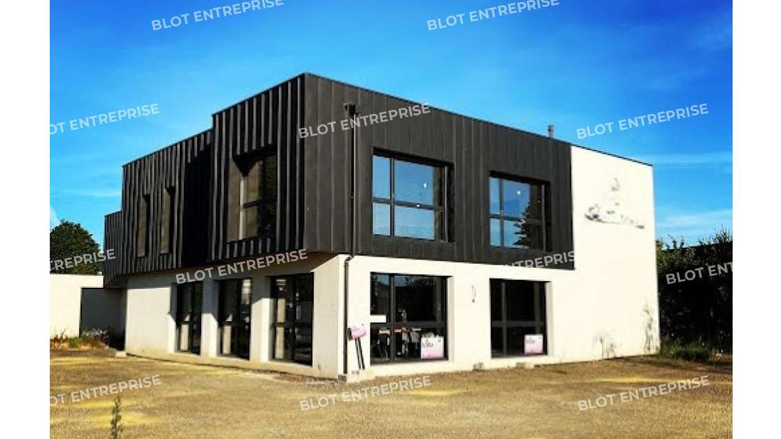 A vendre bureaux 548m² à La Chapelle-des-Fougeretz
