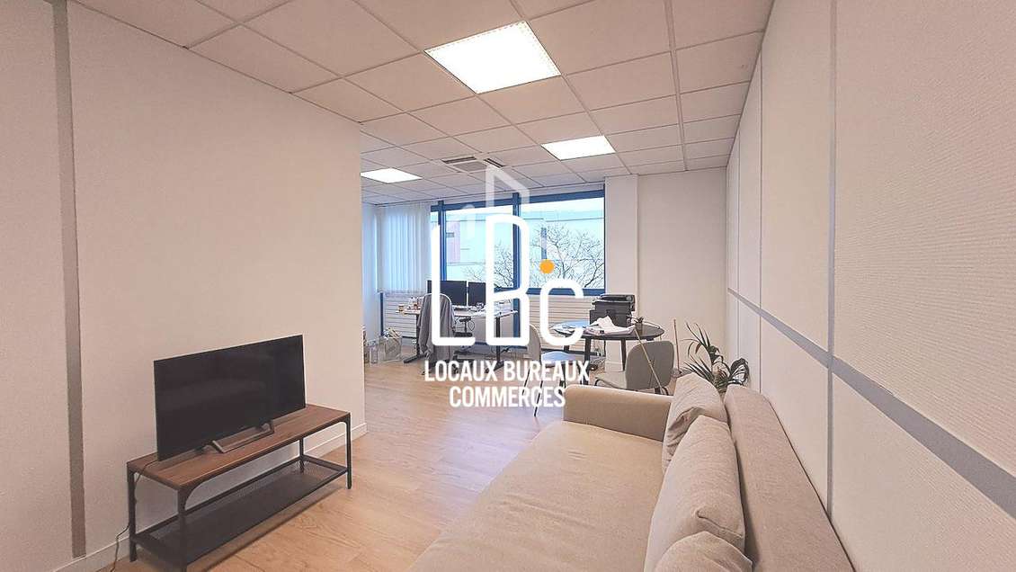 Immeuble de bureaux 1370m² à La Chapelle sur Erdre