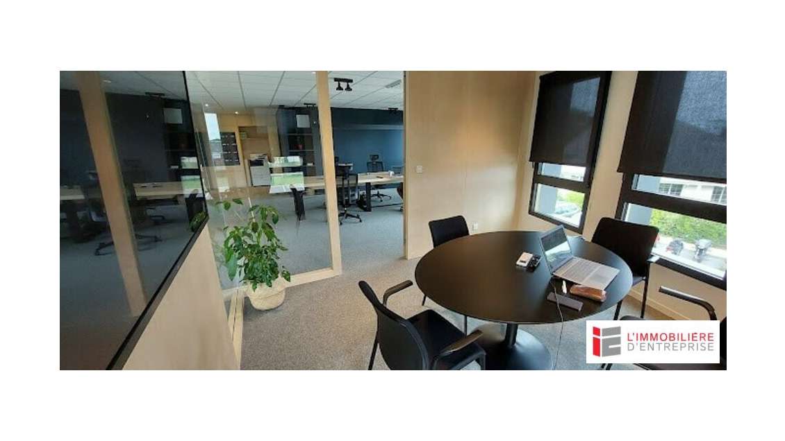 Vente bureaux lumineux 151m² R+1 à La Richardais