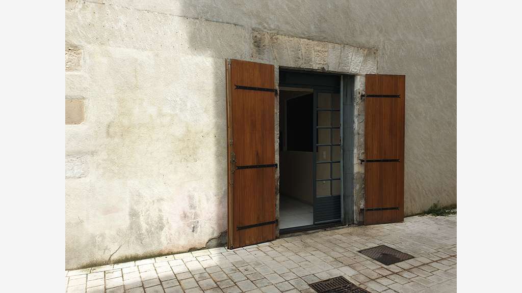 Vente murs commerciaux 38m² à La Rochelle centre