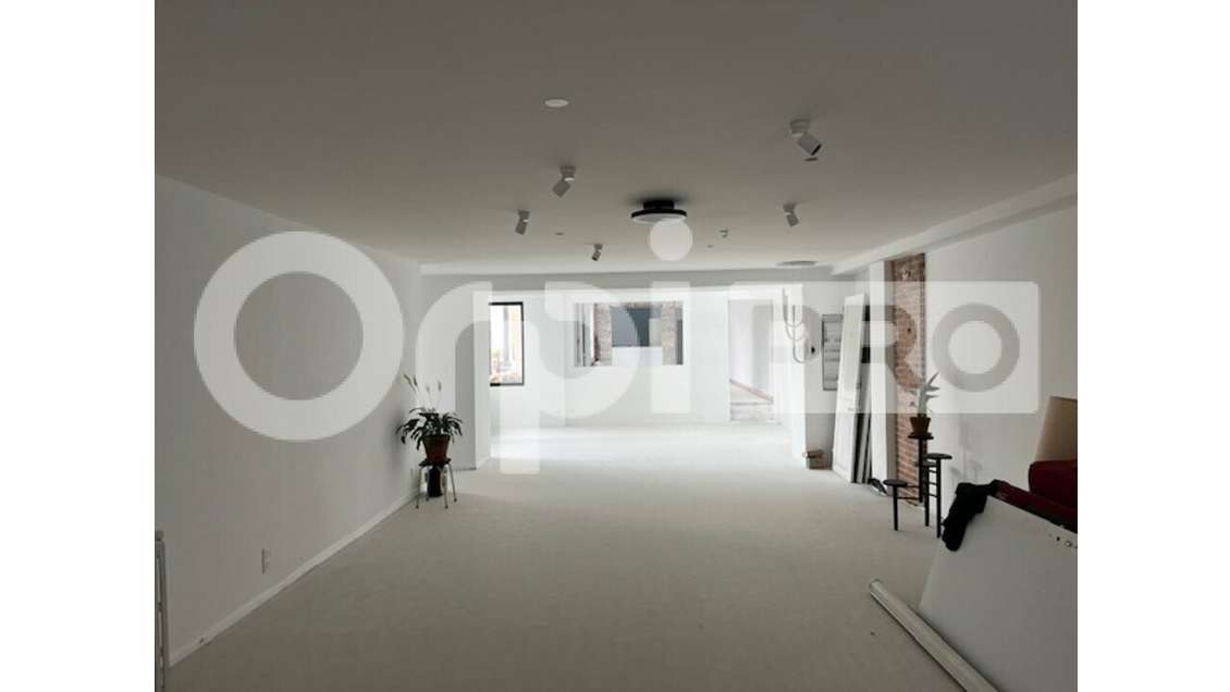 Immeuble commercial 237m² à vendre à La Rochelle