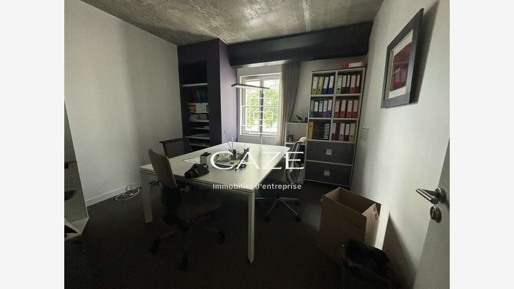 Vente bureaux de 268m² à Angoulème quartier Gabut