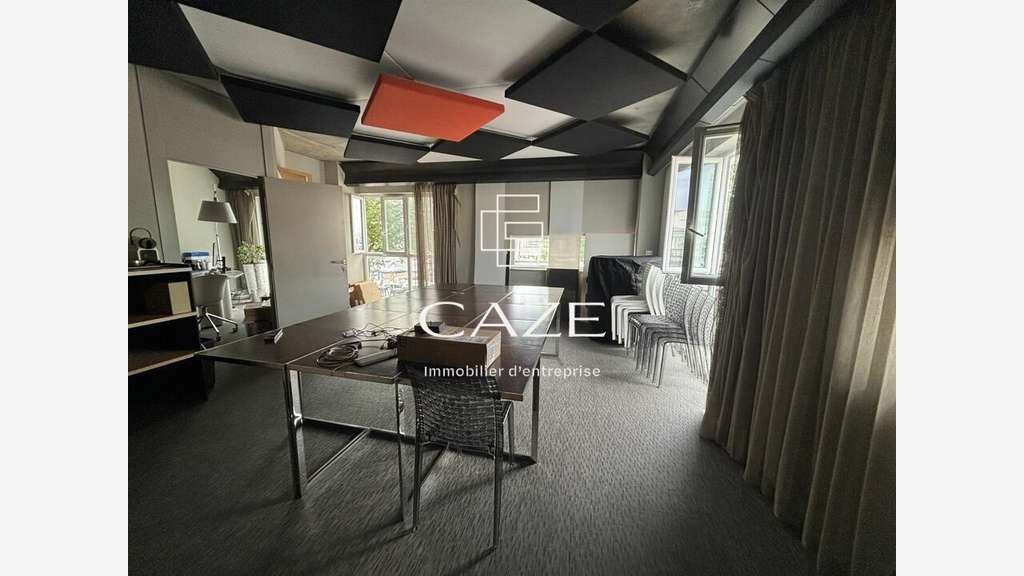 Vente bureaux de 268m² à Angoulème quartier Gabut
