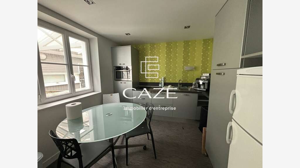 Vente bureaux de 268m² à Angoulème quartier Gabut
