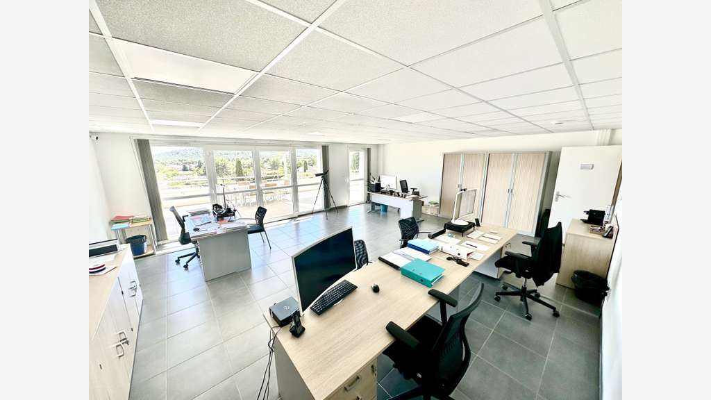 Vente immeuble de bureaux à la Seyne sur Mer