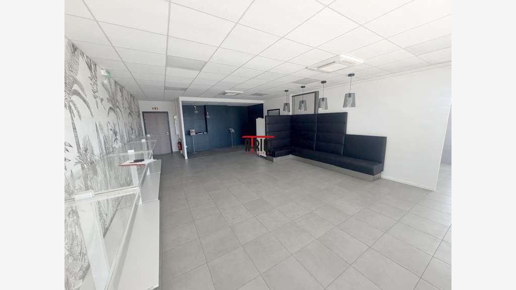 Vente bureaux de 110m² en R+1 à la Seyne sur Mer