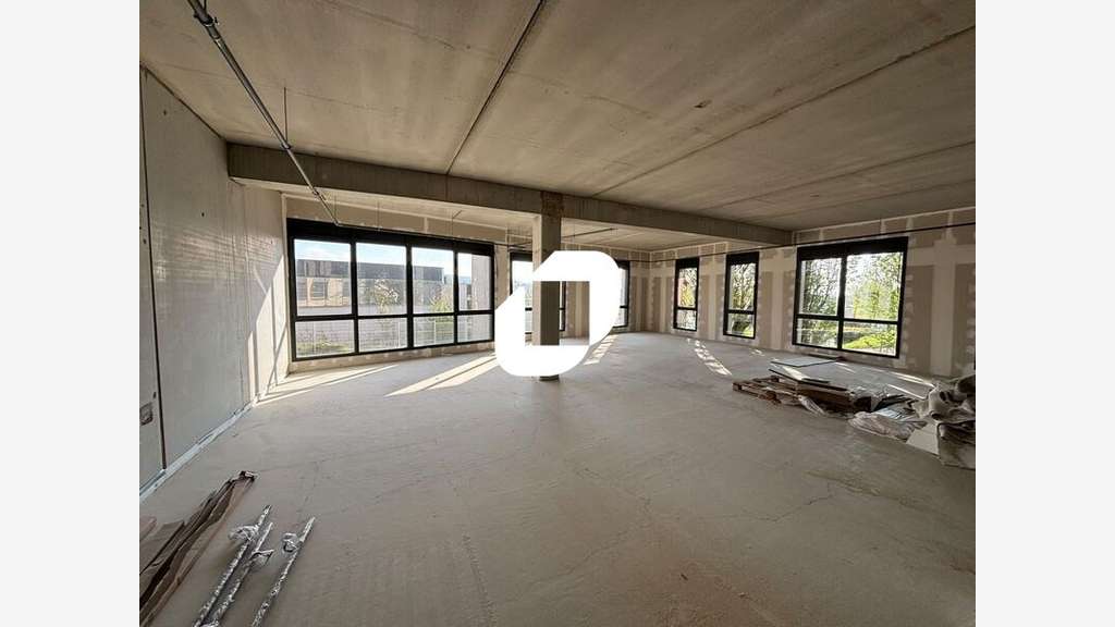 Vente Bureaux 600m² La tour de salvagny