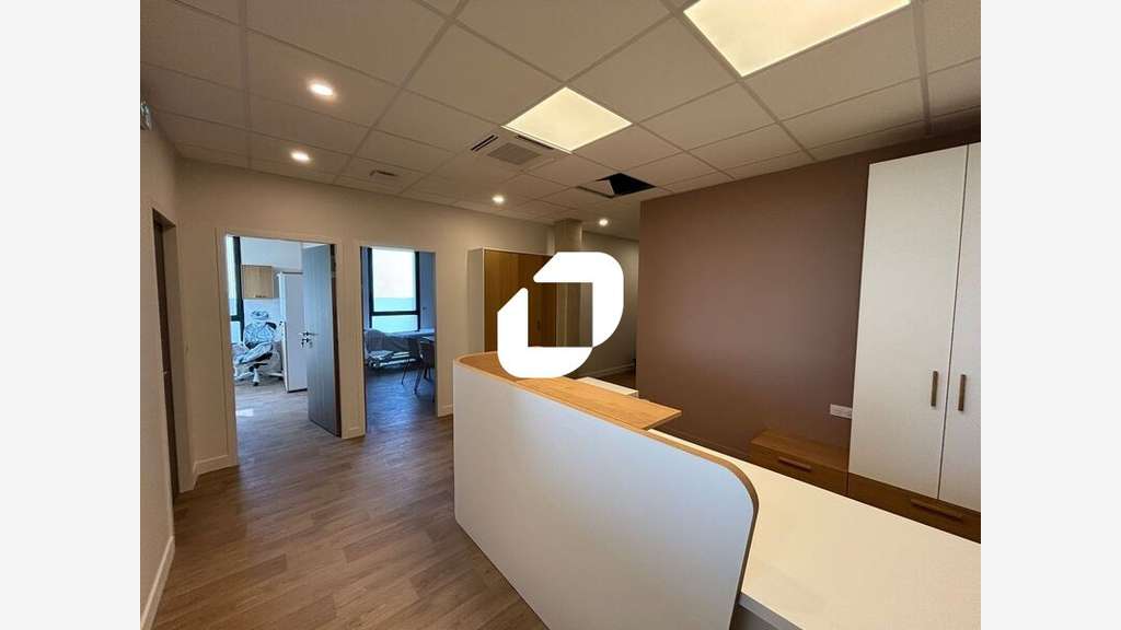 Vente Bureaux 600m² La tour de salvagny