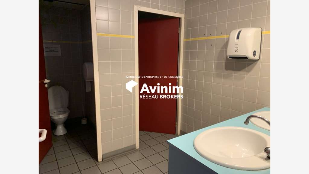 A vendre plateau de bureau 456 m2. La tronche