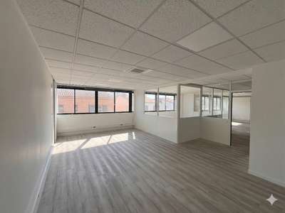 Vente bureaux 121m² à La Valette Parc Saint-Claire