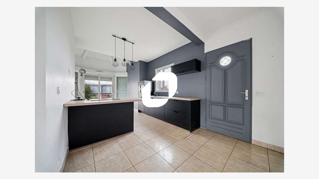 Vente Bureaux 178m² La ville du bois
