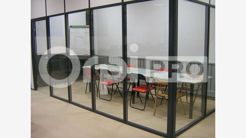 AV bureaux 200m² en R+1 avec mezzanine Lacenas
