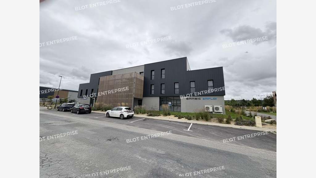 À vendre bureaux belle visibilité 32m² Landerneau