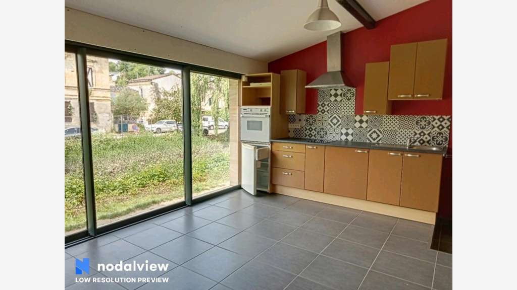 A vendre bureaux 160m² au centre de Langoiran