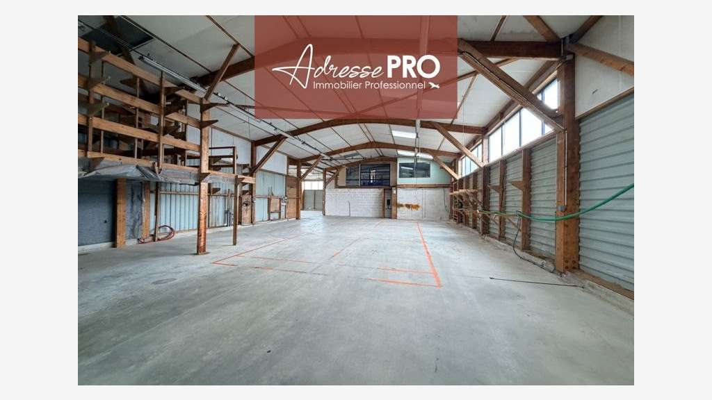 Murs-LANRIVOARE-1185 m²