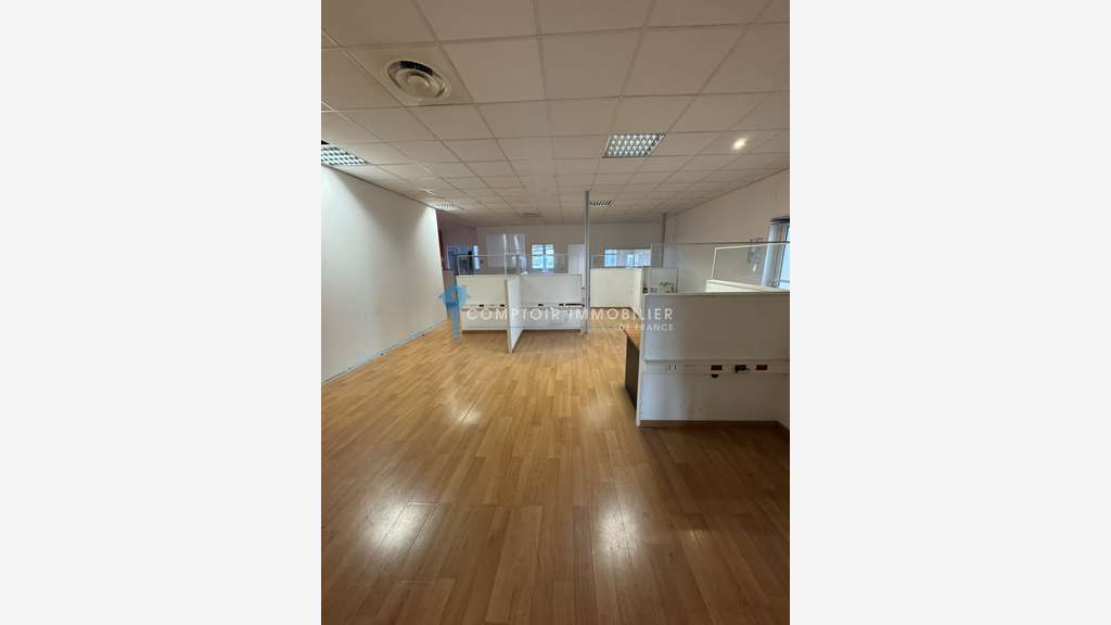 AV Open Space de 121m² à Lattes ZAC Puech Radier