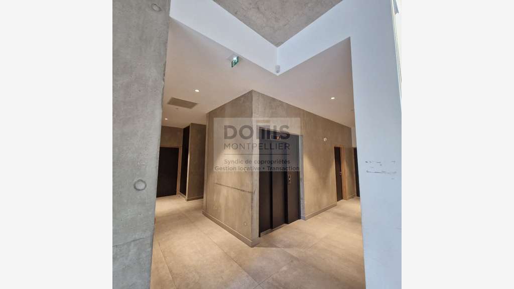 Vente bureaux de 329m² à Lattes Boirargues