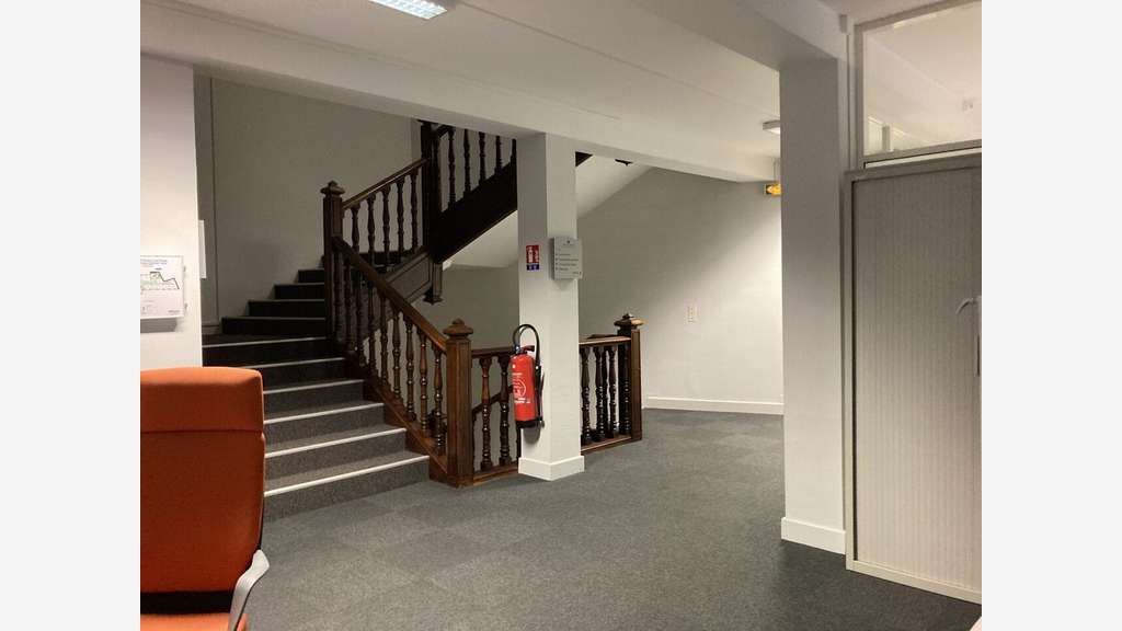 À vendre bureaux 1538m² au cœur de Lavaur