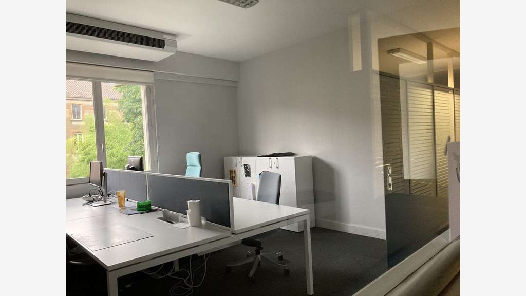 À vendre bureaux 1538m² au cœur de Lavaur