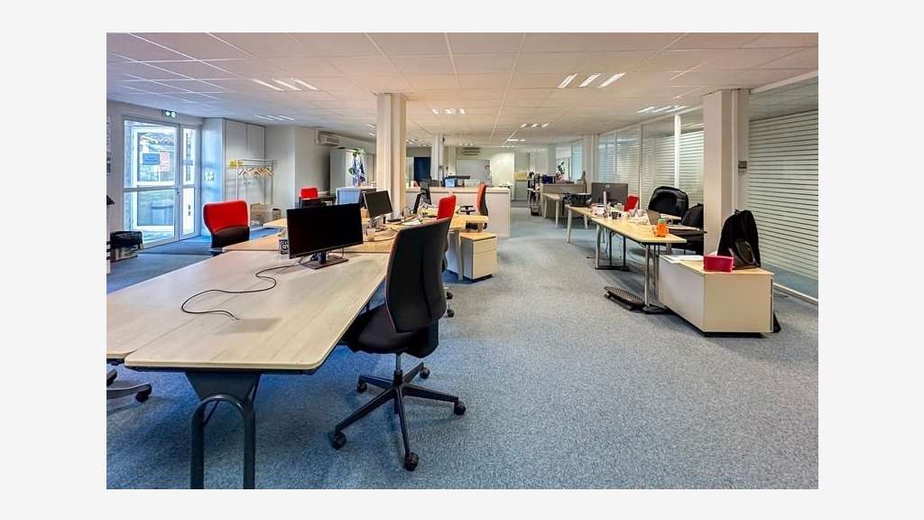 À vendre bureaux 1538m² au cœur de Lavaur