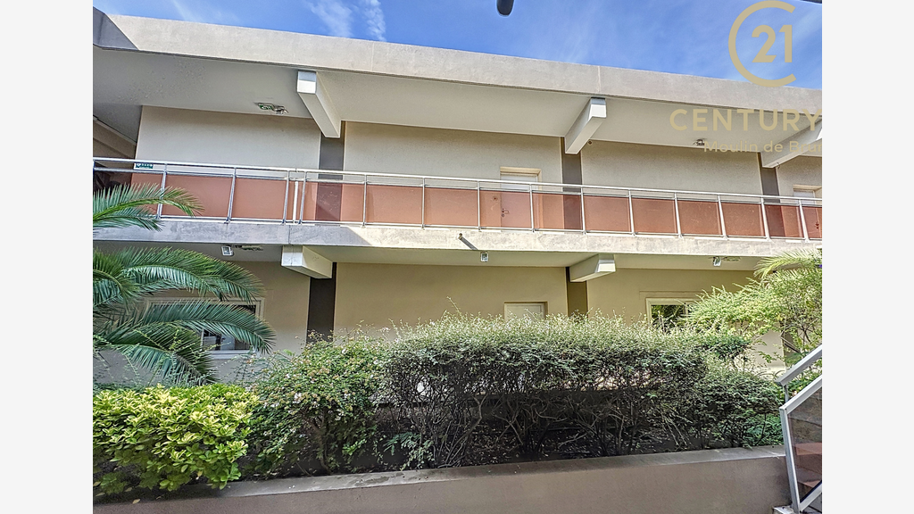 6 vente bureaux 170m² + 4 places parking au Cannet