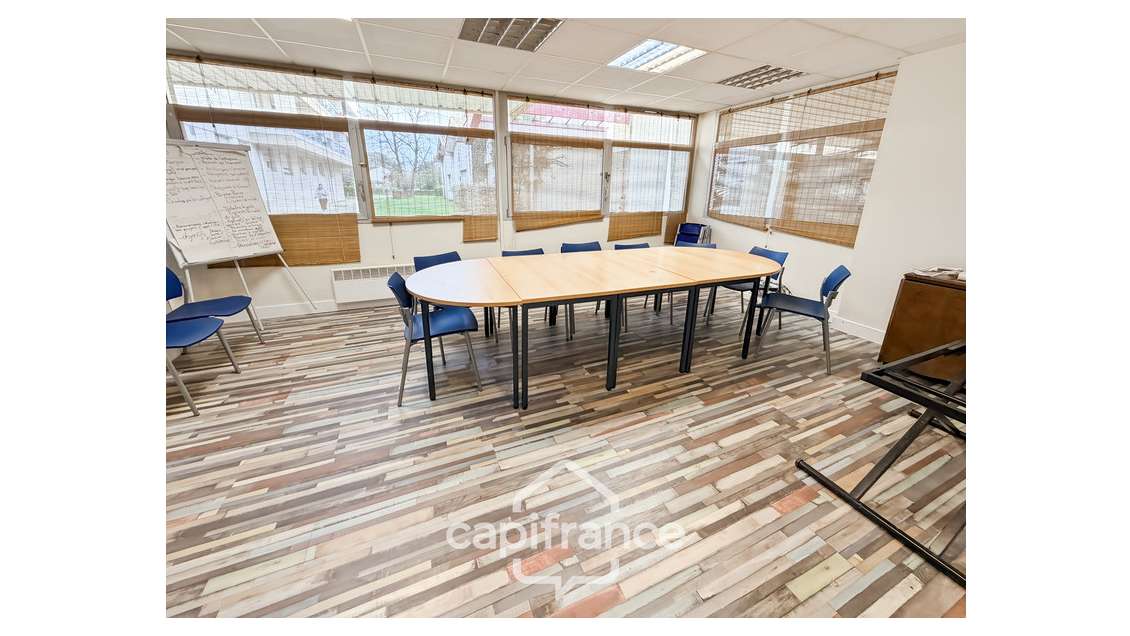 Vente locaux commerciaux bureaux 45m² le Haillan