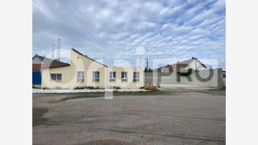 AV bureau 200m² +terrain zone portuaire le Havre