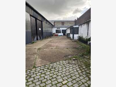 Vente locaux d'activité 955m² proche tram Le Havre