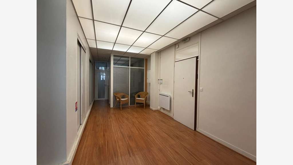 À vendre – Bureaux de 59 m² dans le quartier de la