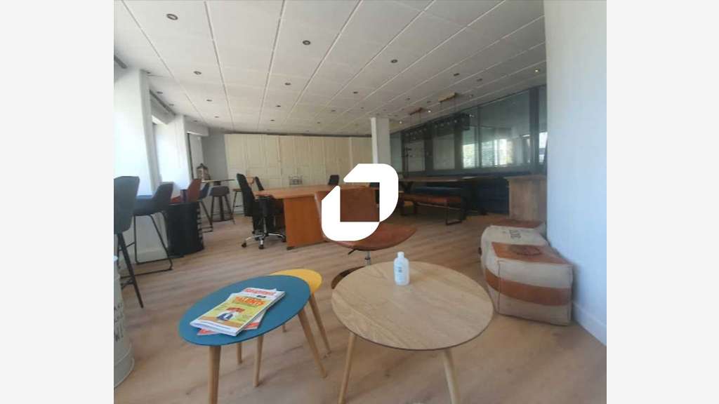 Vente Bureaux 222m² Le kremlin bicetre