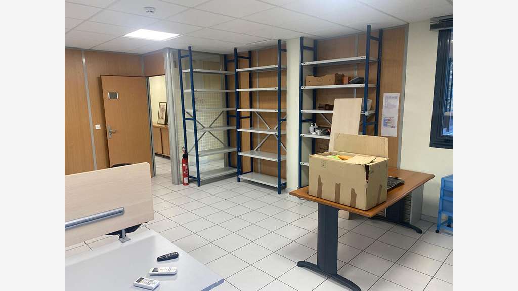 Vente bureaux 106m² au dernier étage à Le Lamentin