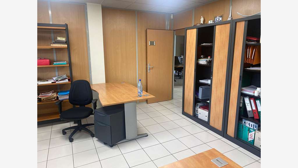 Vente bureaux 106m² au dernier étage à Le Lamentin