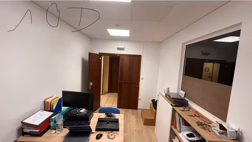 Vente bureaux 40m² en zone d'activité le Lamentin