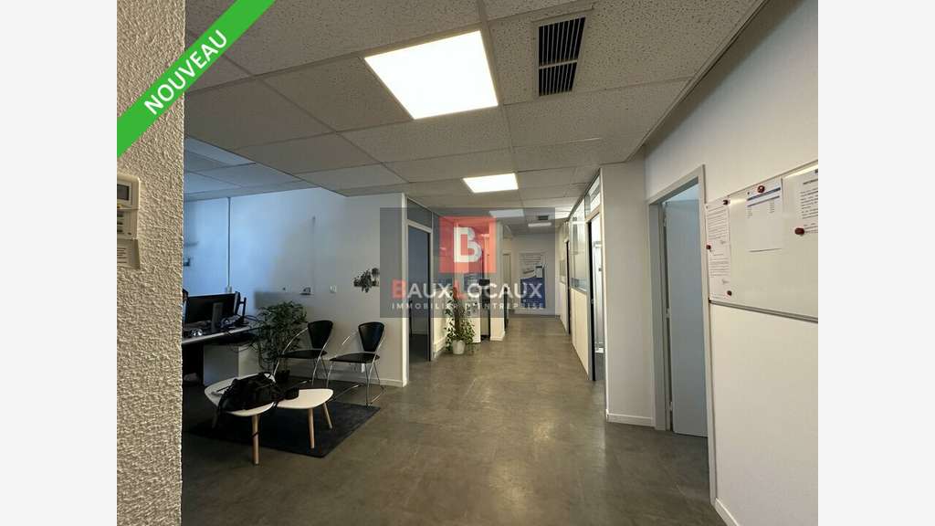 Bureaux 148m² RDC à vendre sur avenue au Pontet