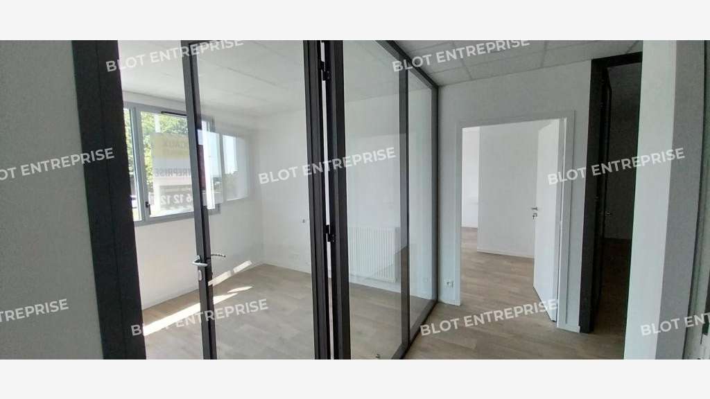 A vendre ou louer bureaux 157m² Le Relecq-Kerhuon