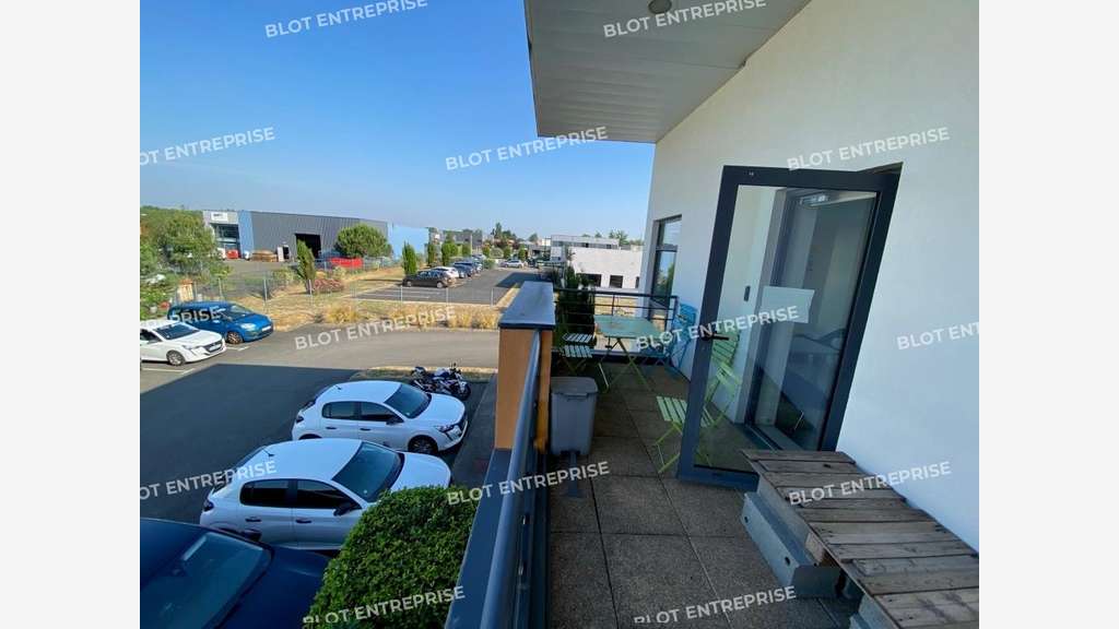 A vendre bureaux 652m² aux Sorinières