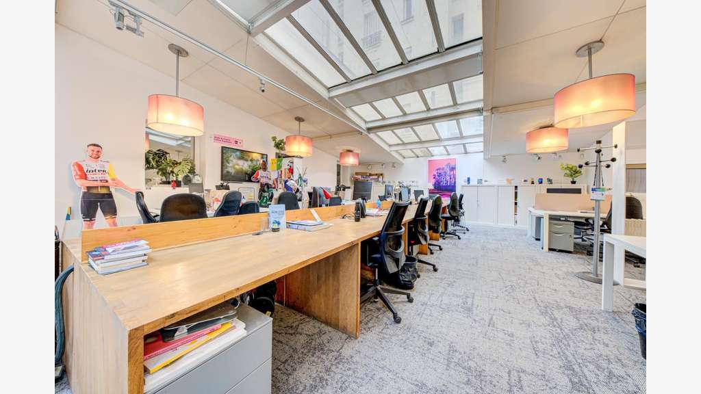 Immeuble de bureaux Levallois-Perret Louise Michel
