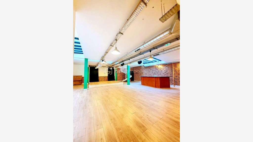 AV bureaux style industriel 243m² Levallois-Perret