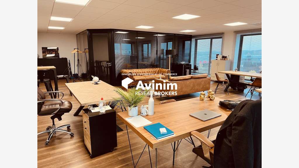 Vente magnifiques bureaux proche Carré Senart