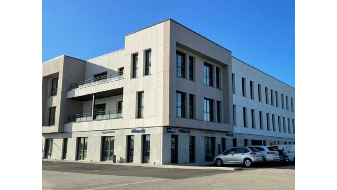 Vente bureaux neufs 2000m² divisibles à Limas