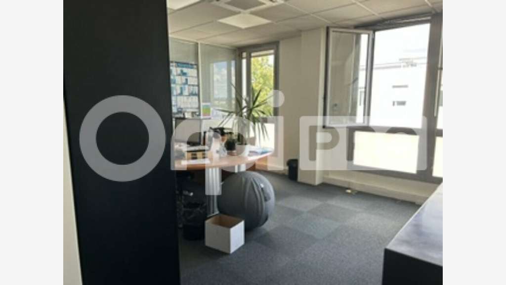 Bureau 407m² à vendre à Limas/Villefranche