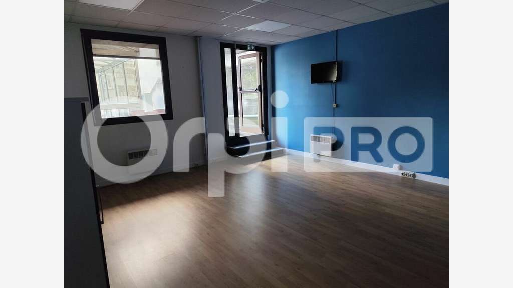 Bureau 250m² à vendre proche gare de Limoges