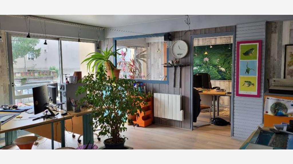 Vente bureau 138m² R+1 à Limoges St Martial