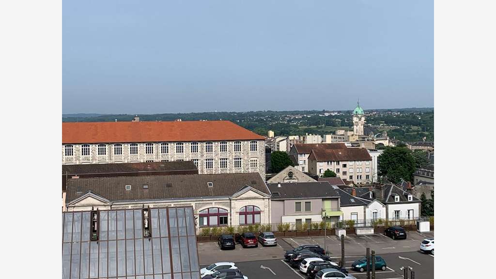 Vente superbe plateau 208m² R+5 vue panoramique