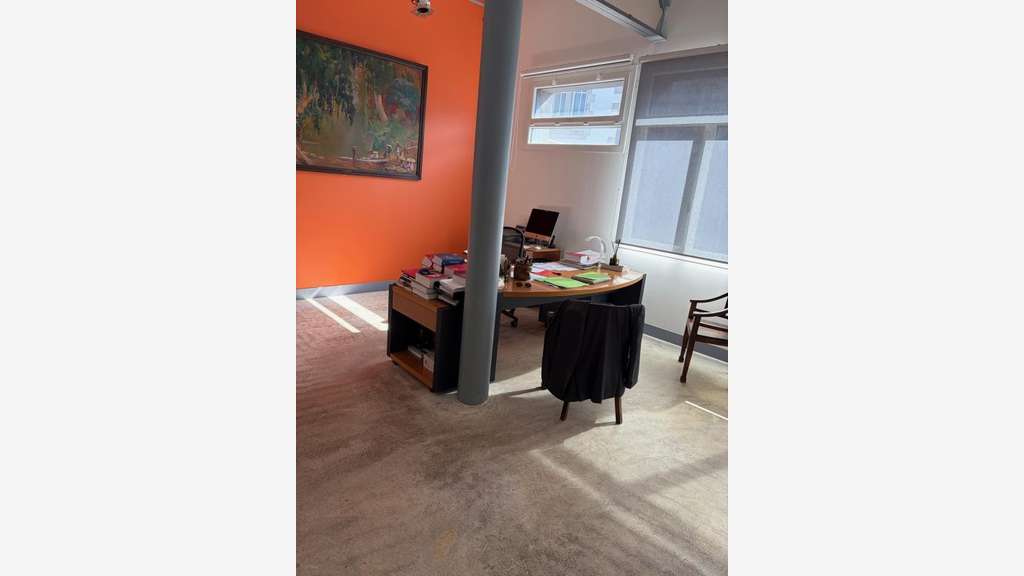 Vente bureau de 220m² secteur Limoges St Surin