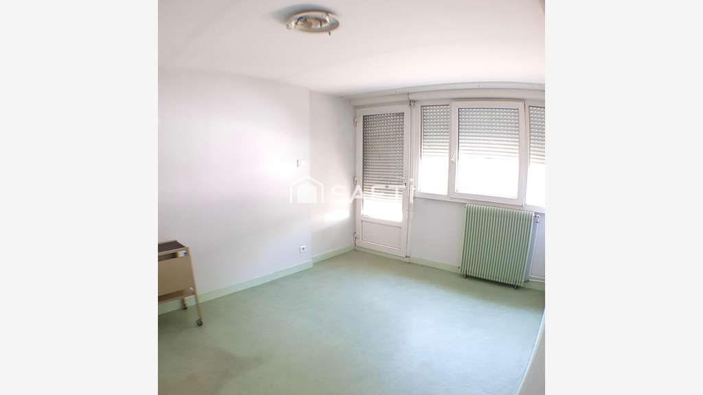 Vente bureau 100m² bien placé à Limoges 