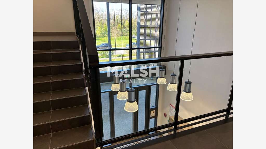 Vente bureaux 190m² à Limonest proche A6