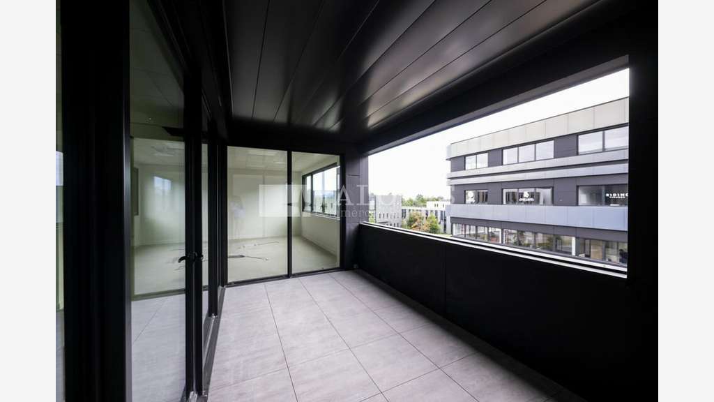 Bureaux neufs Plug & Play à vendre à Limonest