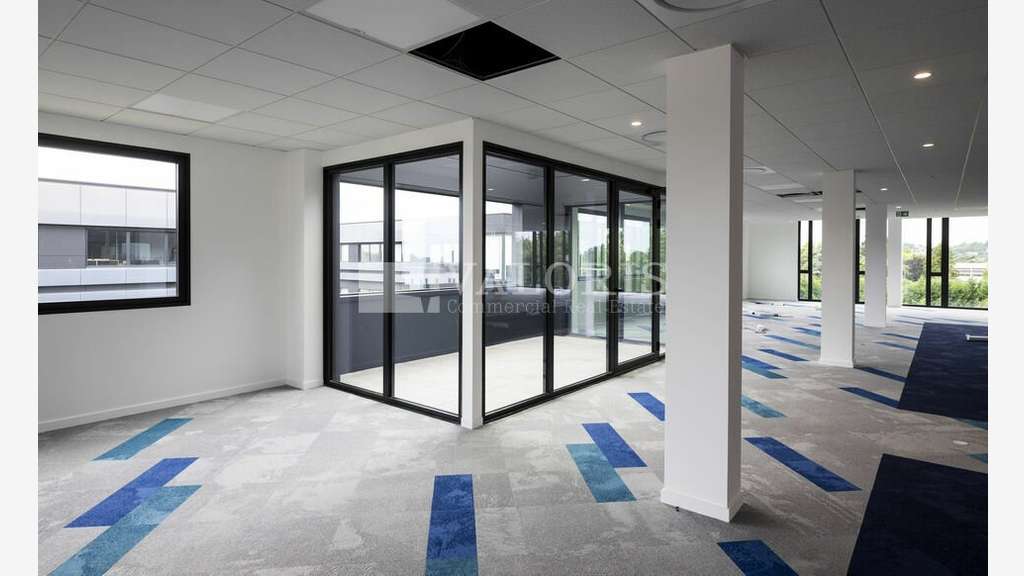 Bureaux neufs Plug & Play à vendre à Limonest