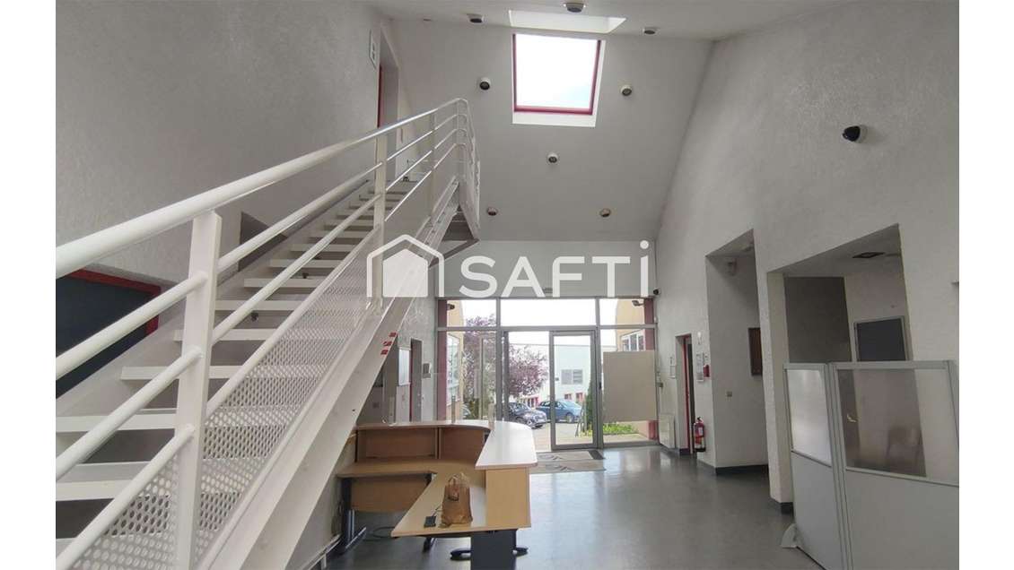 Vente immeuble indépendant 367m² à Linas